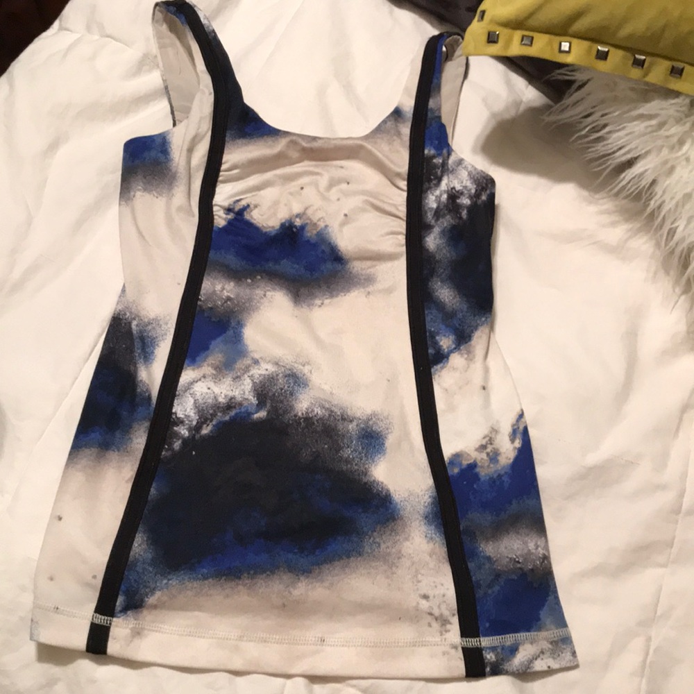 lululemon 🍋 pattern tank FLASH SALE
